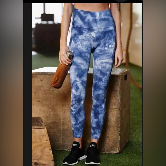Free People FP Movement Good Karma Tie Dye Legging High Rise M/L - Picture 6 of 6